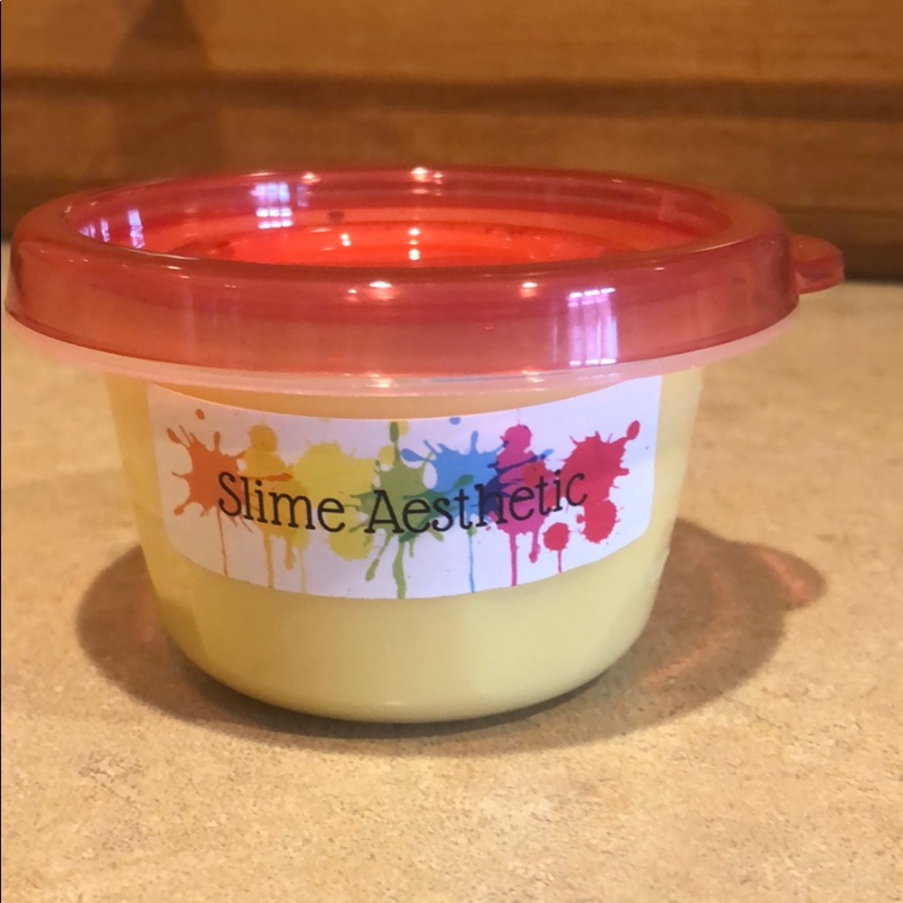 Yellow Fluffy Butter Slime - Picture 4 of 4